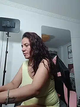 Marie Mature online show from 23, 11, 2025