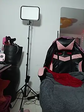 Marie Mature online show from 8, 2, 2026