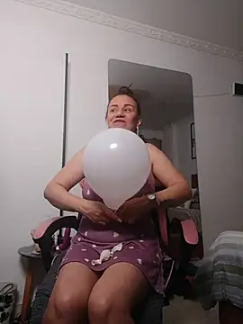 Snapshot of Marie_Mature chatting on 9, 7, 2026 Marie Mature online show from 9, 7, 2026