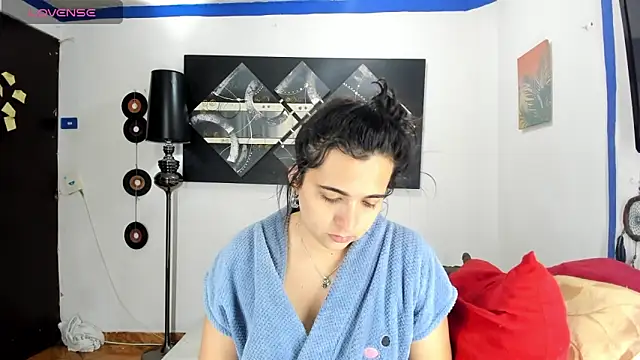 SARAMISHA online show from 13, 9, 2025