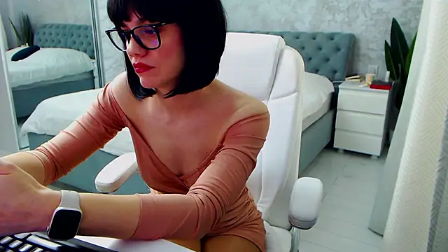 Snapshot of Ellysse_ chatting on 10, 2, 2026 Ellysse online show from 10, 2, 2026