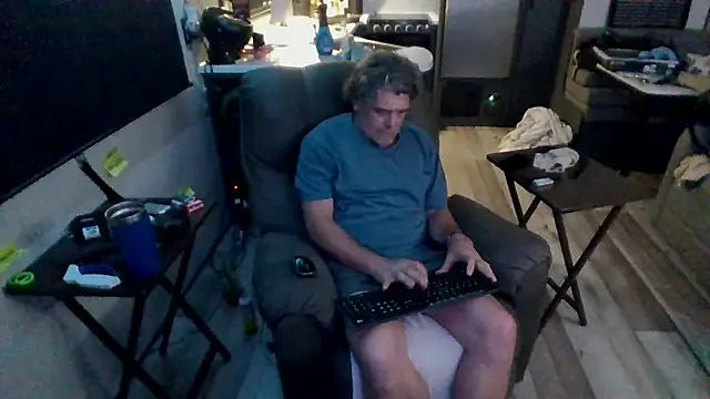 lateniter online show from 8, 4, 2026