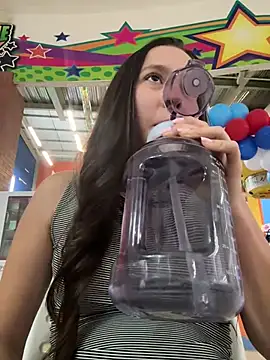 LittleDoll    online show from 28, 2, 2025