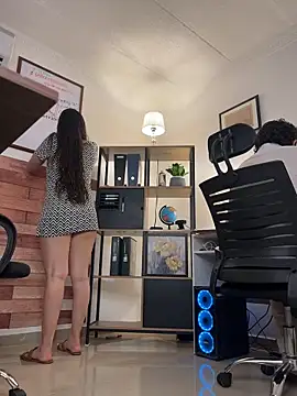 LittleDoll    online show from 24, 9, 2025