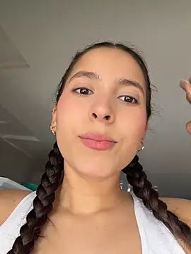 LittleDoll    online show from 10, 5, 2026