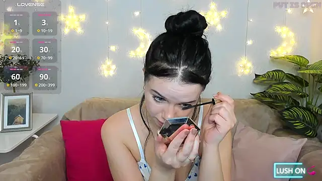 Lori  Hell online show from 26, 2, 2025