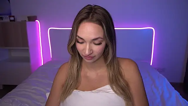 bailey kat online show from 19, 3, 2025