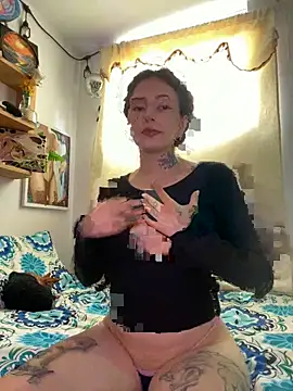 LiliJones  online show from 31, 1, 2026