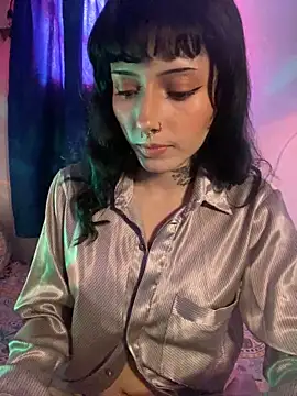 LiliJones  online show from 15, 10, 2025