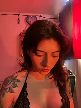 LiliJones  online show from 11, 2, 2026