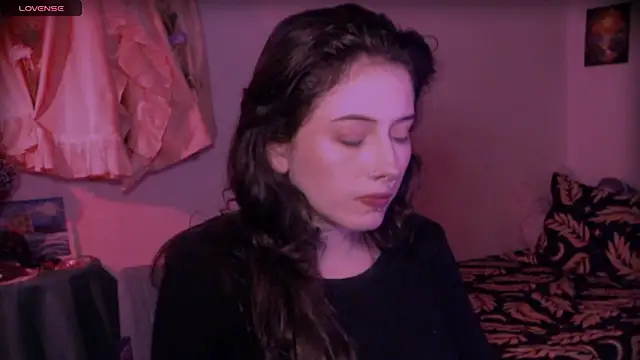 LiliJones  online show from 27, 3, 2026