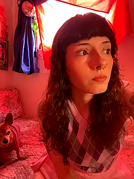 LiliJones  online show from 4, 10, 2025