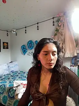 LiliJones  online show from 17, 5, 2026