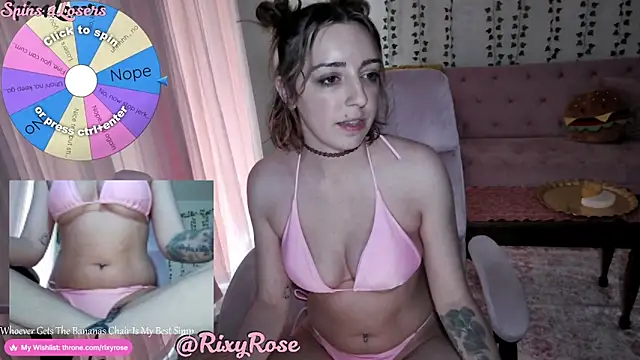 Snapshot of Trixyrose chatting on 15, 6, 2026 Trixyrose online show from 15, 6, 2026