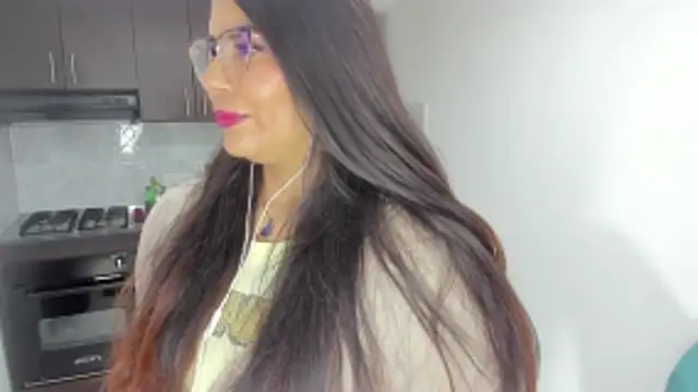 Luna Dumont online show from 10, 3, 2026