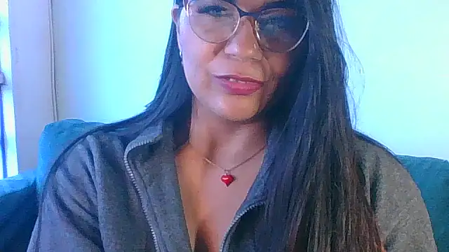 Luna Dumont online show from 8, 3, 2026