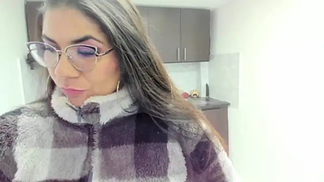 Luna Dumont online show from 16, 12, 2025