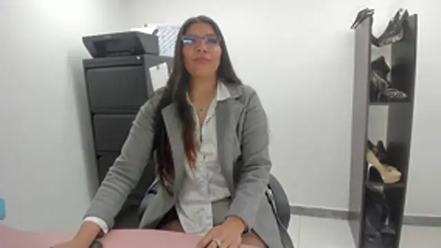 Snapshot of Luna_Dumont chatting on 16, 2, 2026 Luna Dumont online show from 16, 2, 2026