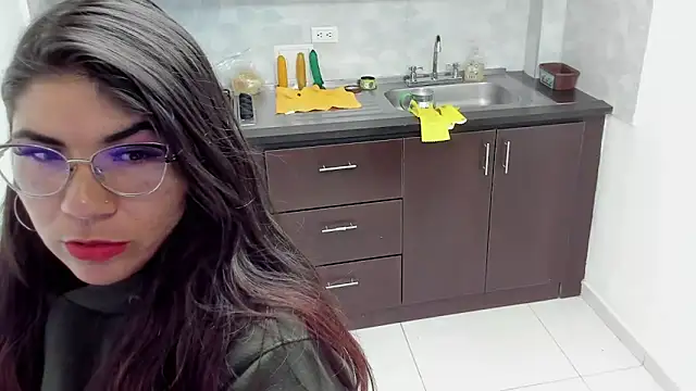 Luna Dumont online show from 9, 9, 2025