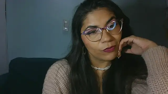 Luna Dumont online show from 2, 4, 2026