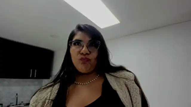 Luna Dumont online show from 24, 10, 2025