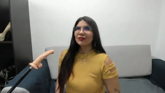 Luna Dumont online show from 12, 10, 2025