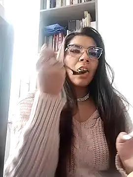 Luna Dumont online show from 10, 9, 2025