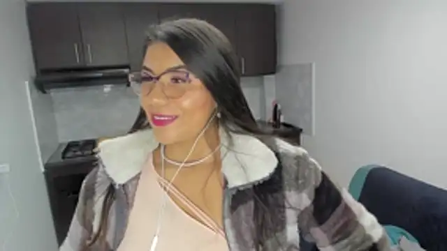 Luna Dumont online show from 12, 3, 2026