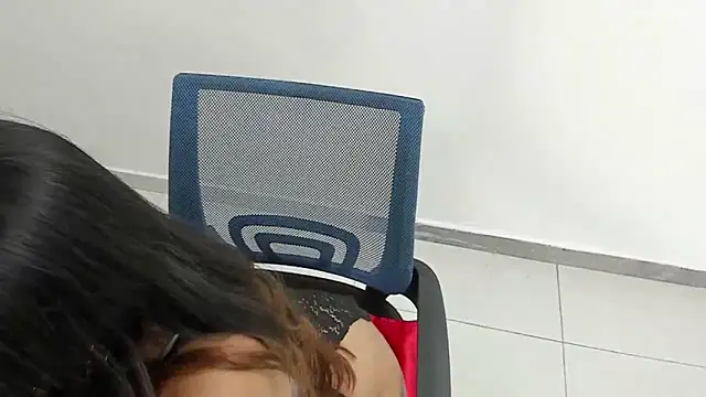 Luna Dumont online show from 15, 3, 2025