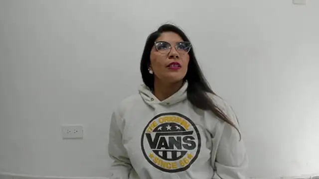 Luna Dumont online show from 30, 11, 2025