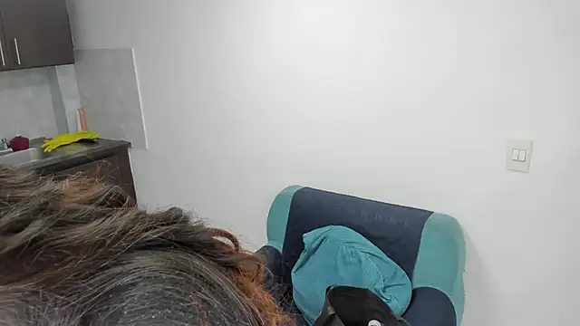 Luna Dumont online show from 19, 3, 2026