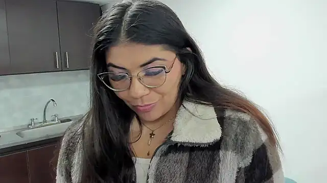 Luna Dumont online show from 12, 9, 2025