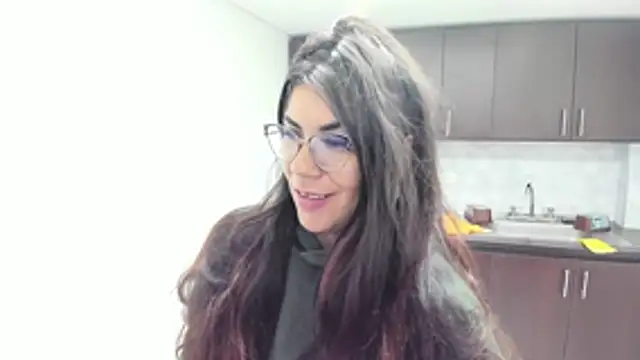 Luna Dumont online show from 14, 10, 2025