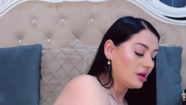 Lauren Saint online show from 31, 3, 2026