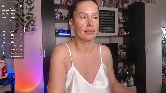 SheilaRyan online show from 18, 12, 2025