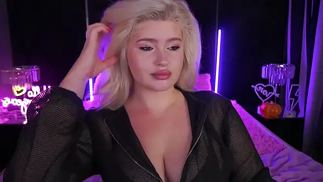 CocoSecretss online show from 9, 11, 2025