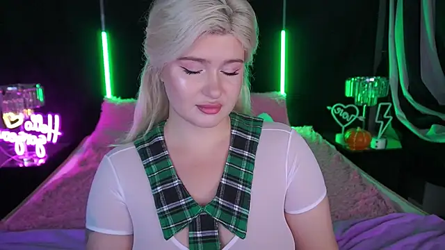 CocoSecretss online show from 13, 11, 2025