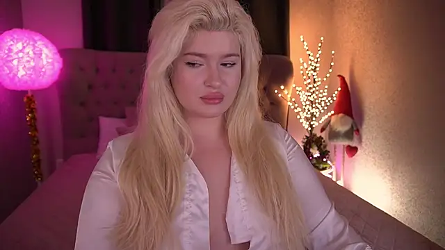 CocoSecretss online show from 26, 12, 2024