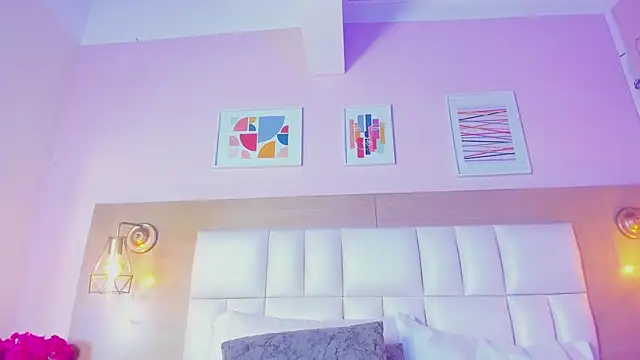 Dollar-girl online show from 9, 3, 2025