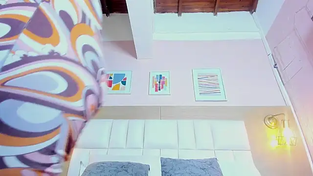 Dollar-girl online show from 17, 3, 2025