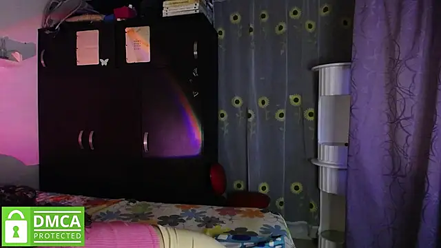 Mr MrsCurie online show from 18, 4, 2026