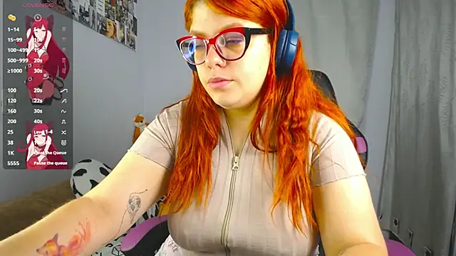 lucie nicolls online show from 10, 3, 2025