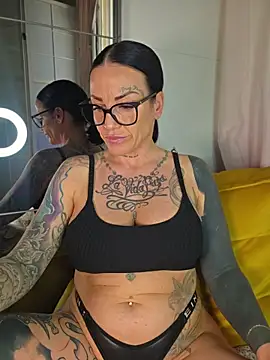 Snapshot of EmilyDiazofficial chatting on 26, 6, 2026 EmilyDiazofficial online show from 26, 6, 2026