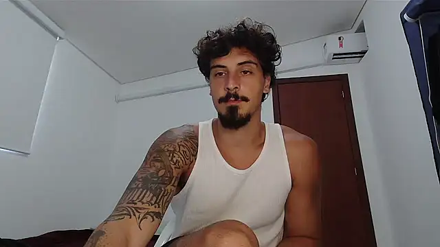 Snapshot of milkoffe chatting on 10, 2, 2026 milkoffe online show from 10, 2, 2026