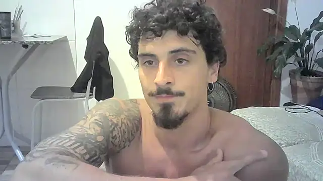 Snapshot of milkoffe chatting on 11, 3, 2025 milkoffe online show from 11, 3, 2025