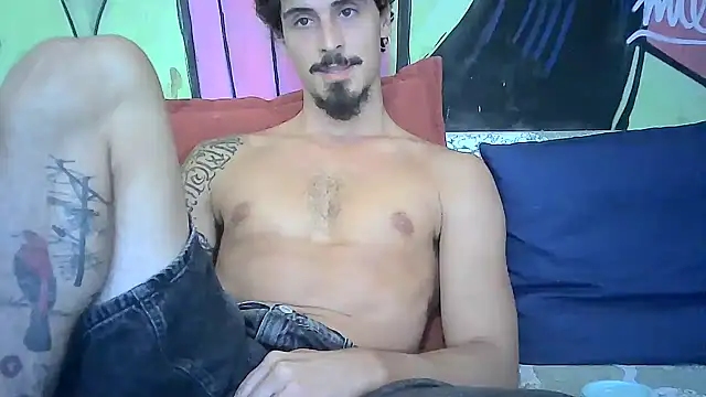 Snapshot of milkoffe chatting on 19, 2, 2025 milkoffe online show from 19, 2, 2025