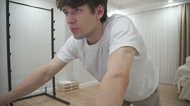 tommyjoyer online show from 8, 11, 2025