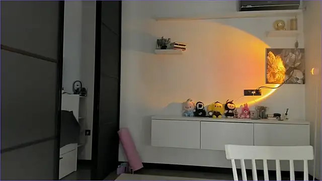 Snapshot of kokyokka_v chatting on 15, 11, 2025 kokyokka v online show from 15, 11, 2025