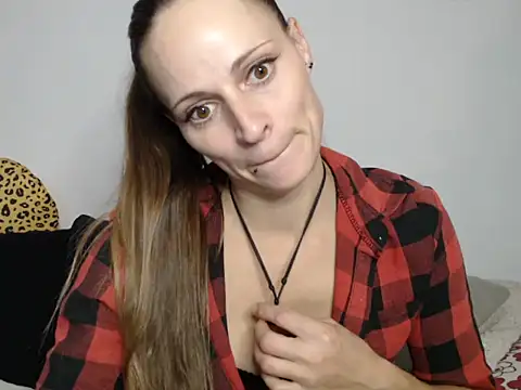 naikah714 online show from 18, 11, 2025