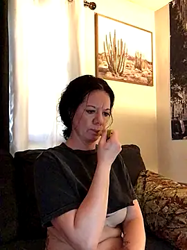 SidneyRaee online show from 6, 10, 2025